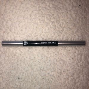 Sculpting Brow Pencil